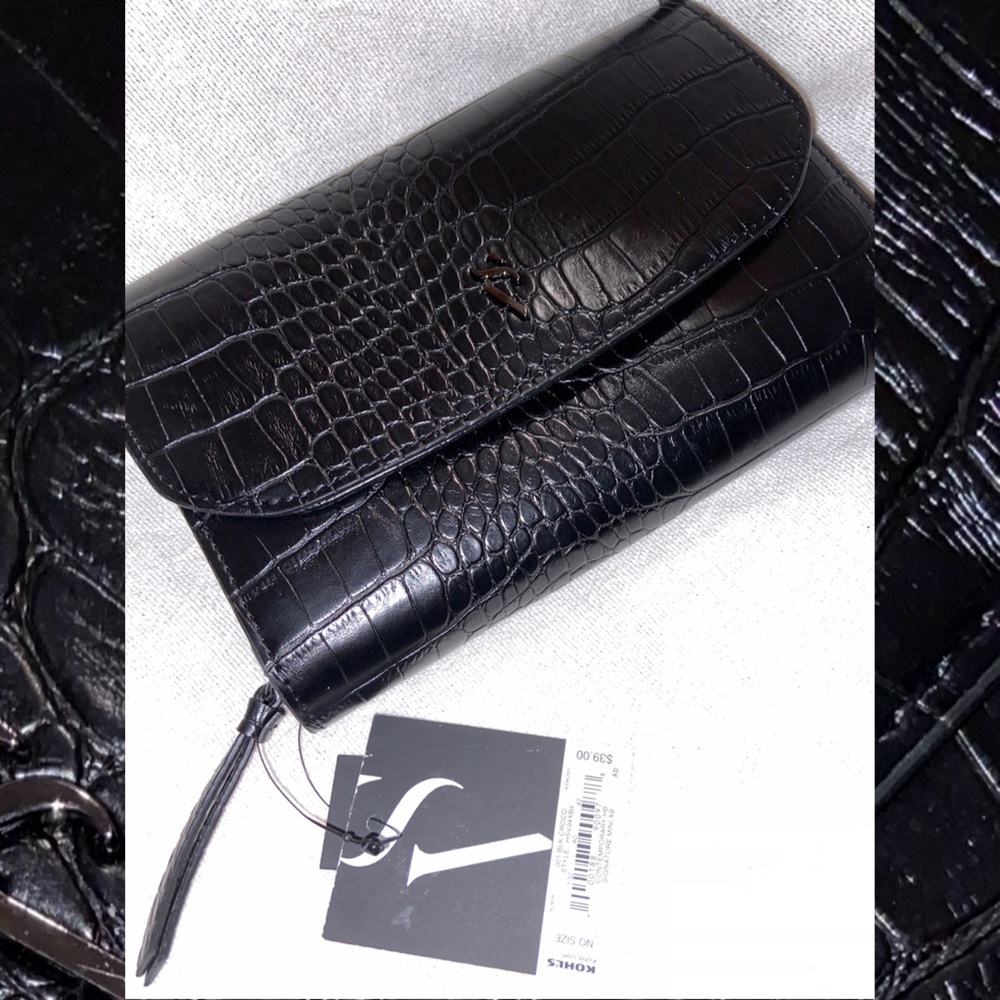 Vera Wang 🖤 Simply Vera Crossbody Bag